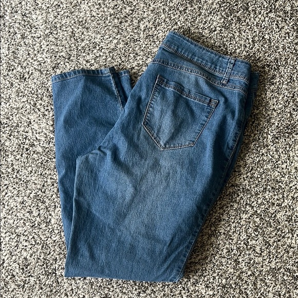 A3 Classic Blue Denim Jeans size 16 - Picture 1 of 13